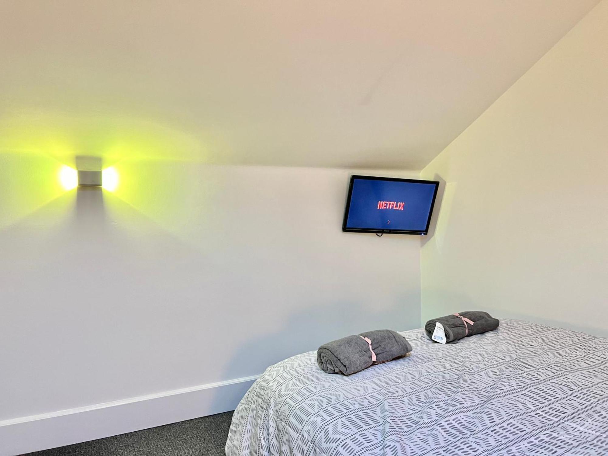Lux 2 Bed Apartment Mancity Stadium, Coop Arena, Picadilly Manchester Exterior photo